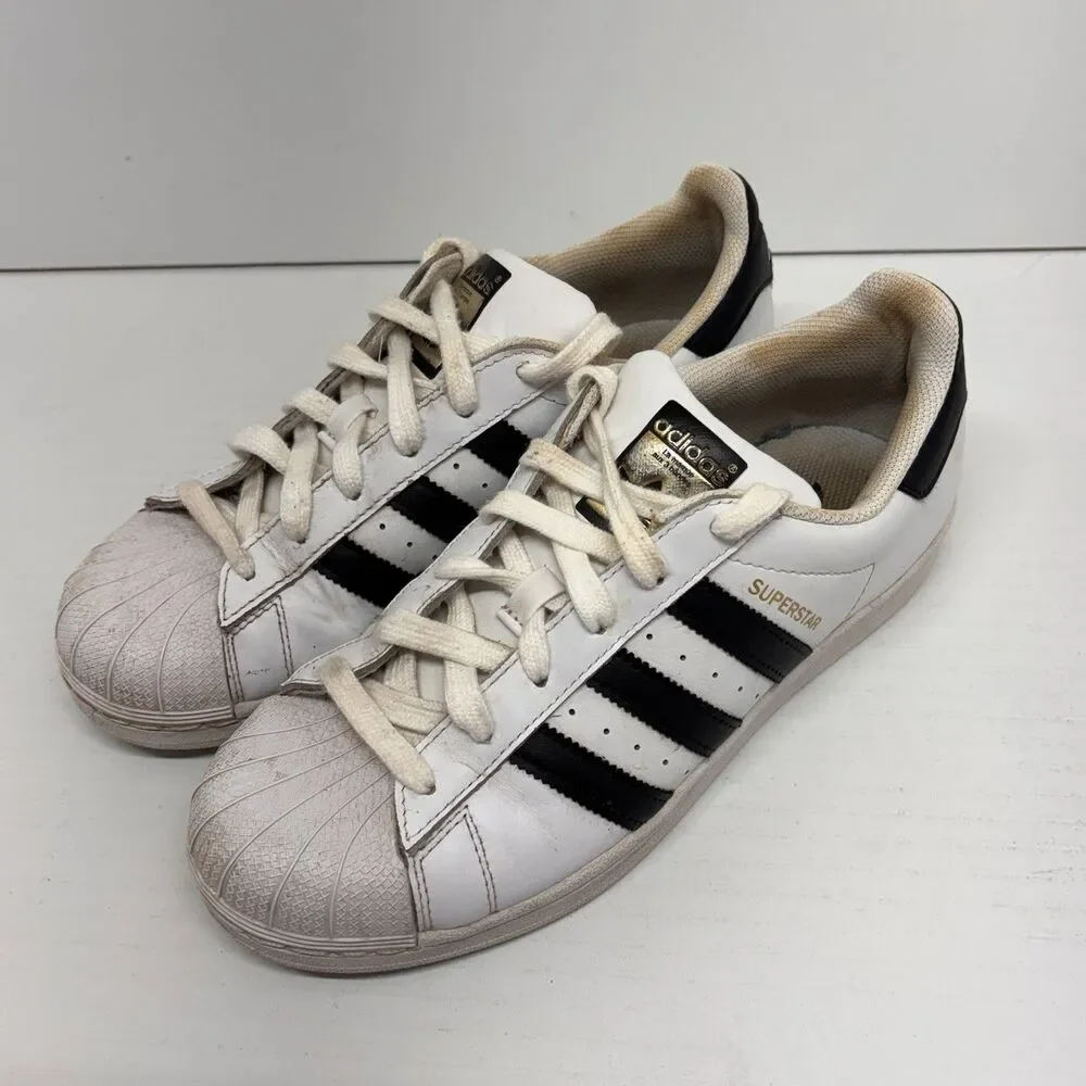 Adidas Superstar LowTop White Black Athletic Shoes Sneakers C77153 Womens Size 8